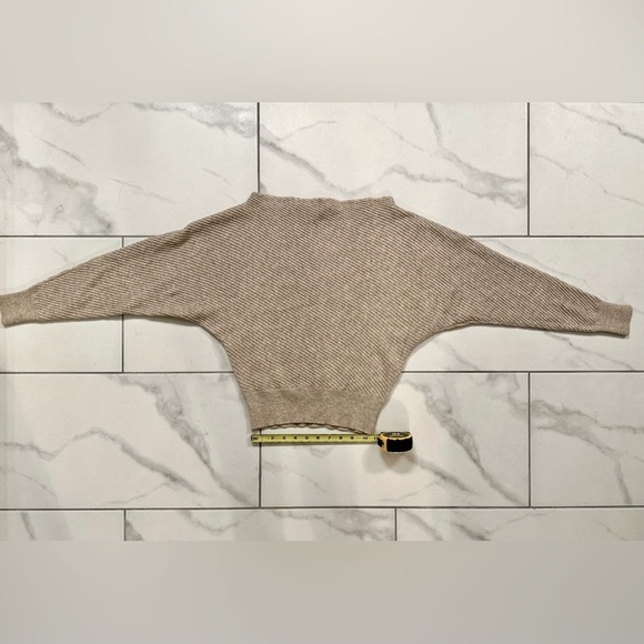 The reset label sweater - Picture 3 of 8